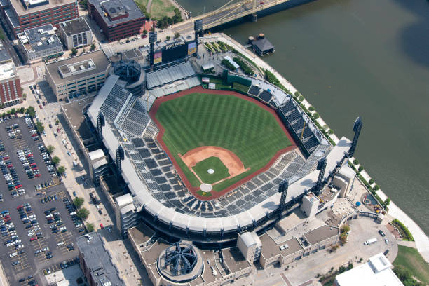 pnc park - pnc park photos et images de collection