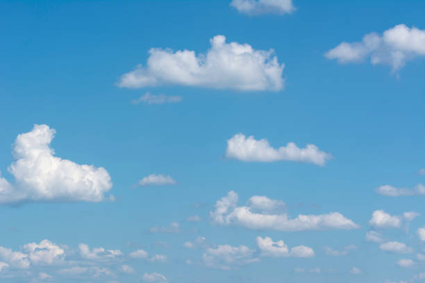 istock Fluffy cumulus clouds. vast blue sky and clouds sky 949622752
