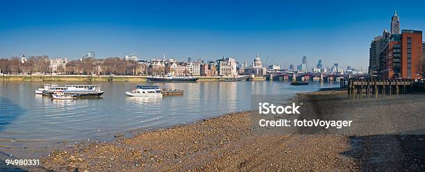 Лондон Riverside Panorama — стоковые фотографии и другие картинки Река Темза - Река Темза, Устье - Береговой ориентир, Англия