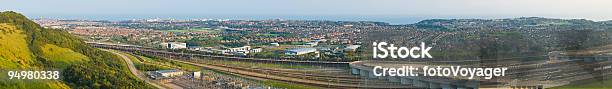 Foto de Complexo Do Channel Tunnel e mais fotos de stock de Caminhão - Caminhão, Canal da Mancha, Casa