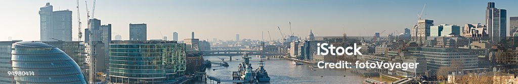 Vista da Cidade de Londres da Ponte da Torre - Royalty-free Ao Ar Livre Foto de stock