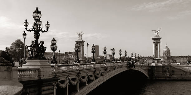 istock Paris Alexandre III panorama 949811858