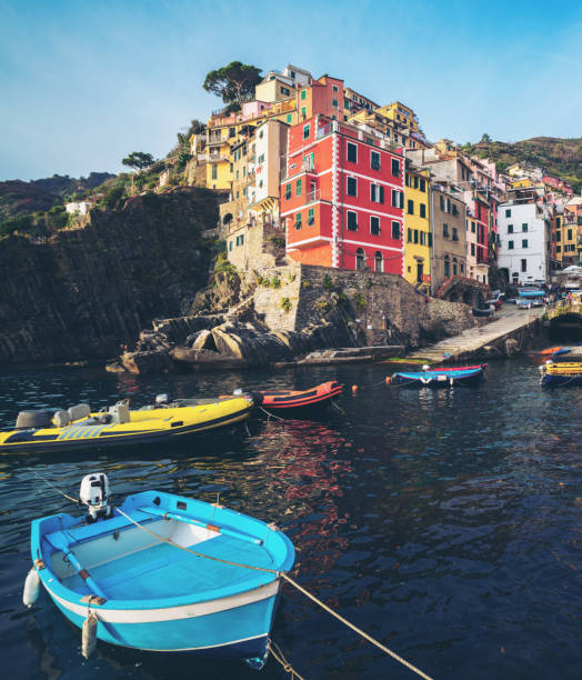 istock Riomaggiore, Cinque Terre - Italy 949812000