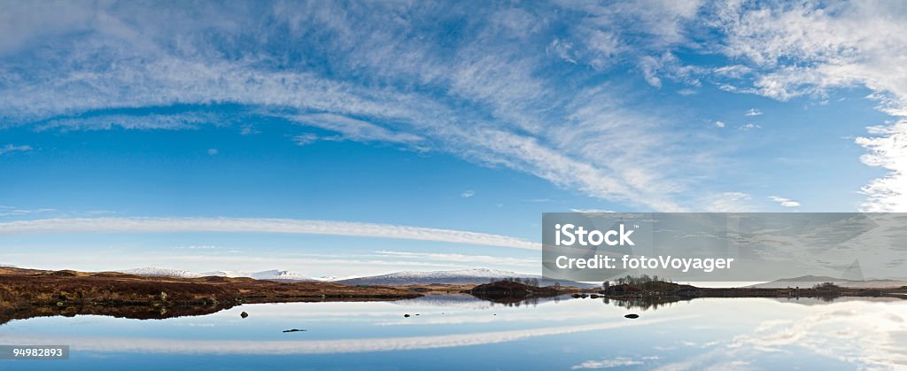 Highland letteraria cieli ampi - Foto stock royalty-free di Acqua