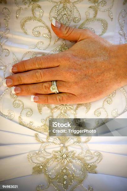 Diamondhochzeit Stockfoto und mehr Bilder von Abendkleid - Abendkleid, Bauchmuskeln, Braut