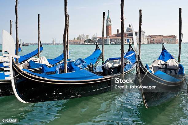 Gondeln Auf Die Lagune Von Venedig Stockfoto und mehr Bilder von Alt - Alt, Altertümlich, Auf dem Wasser treiben