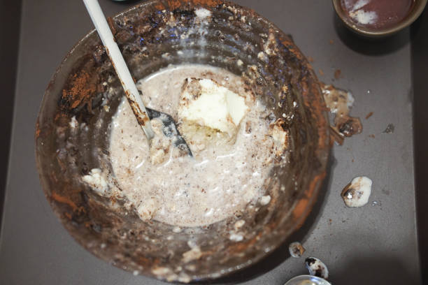 istock Dirty plate after dessert eating with spoon and jam chocolate 949842258