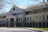 landwirtschaftliche-office-building.jpg?b=1&s=170x170&k=20&c=U_wK2zE-POBwGs4H0IahLh8GPEdjzjr1UeFg3YwAbg0=