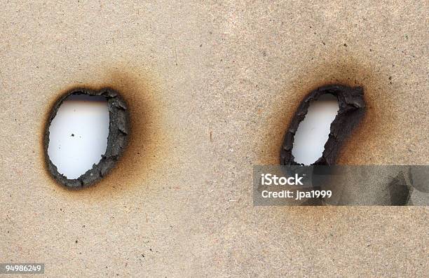 Quedado Dos Orificios Foto de stock y más banco de imágenes de Agujero - Agujero, Basura, Calor