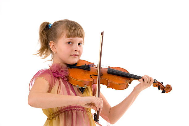 istock girl and violin 94986658