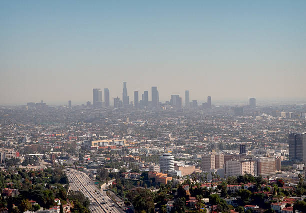 istock Smoggy day in Los Angeles 94988671