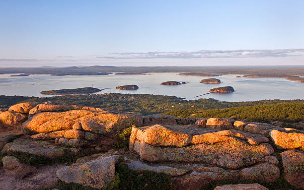 parco nazionale acadia, francese bay - cadillac mountain maine new england usa foto e immagini stock