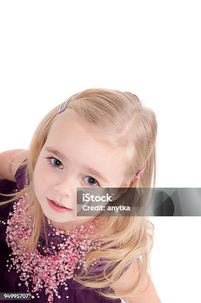Ujęcie Studyjne Z Dziecko Dziewczynka W Uroczysty Strój - zdjęcia stockowe i więcej obrazów Blond włosy