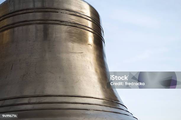 Bell Stockfoto und mehr Bilder von Abstrakt - Abstrakt, Außenaufnahme von Gebäuden, Bauwerk