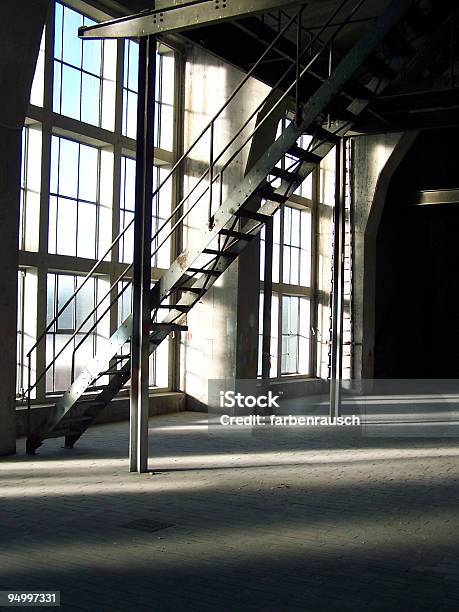 Treppe Stockfoto und mehr Bilder von Atelier - Atelier, Baugewerbe, Bauwerk