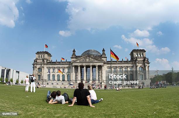 Reichstag Berlino - Fotografie stock e altre immagini di Ambientazione esterna - Ambientazione esterna, Architettura, Berlino - Germania