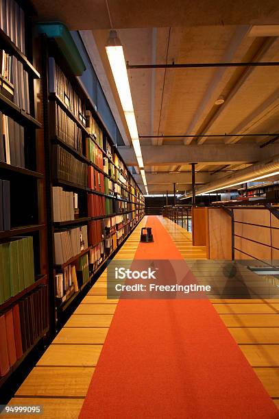 Moderno Interior De La Biblioteca Foto de stock y más banco de imágenes de Biblioteca - Biblioteca, Moderno, Arquitectura