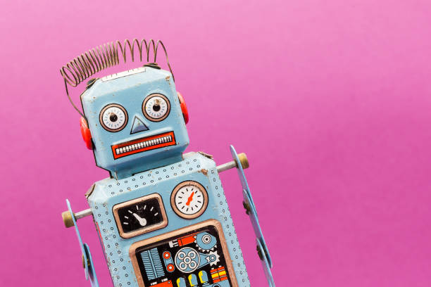 istock Vintage tin toy robot 950000188
