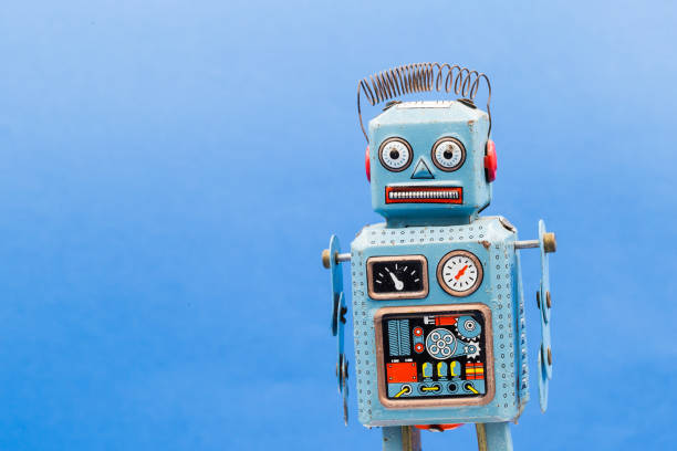 istock Vintage tin toy robot 950000190