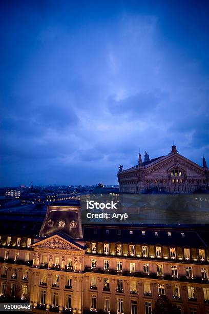 Parigi Di Notte - Fotografie stock e altre immagini di Notte - Notte, Parigi, Tetto