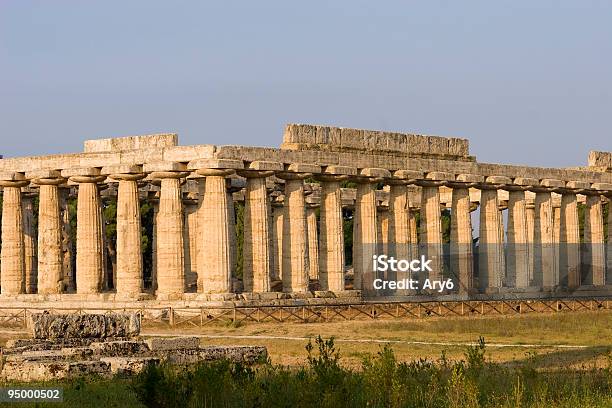 Basilica Paestum Italia - Fotografie stock e altre immagini di Antica Grecia - Antica Grecia, Antica Roma, Archeologia