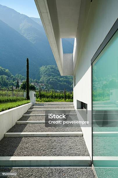 Moderne Haus Stockfoto und mehr Bilder von Architektur - Architektur, Aussicht genießen, Außenaufnahme von Gebäuden