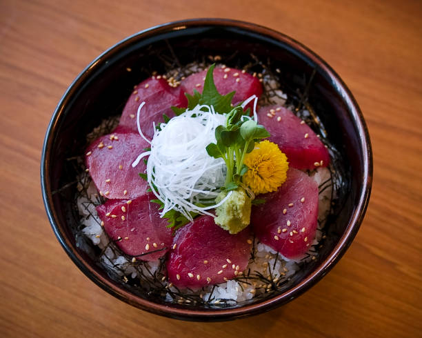 istock Soysau with tuna on rice 950026426