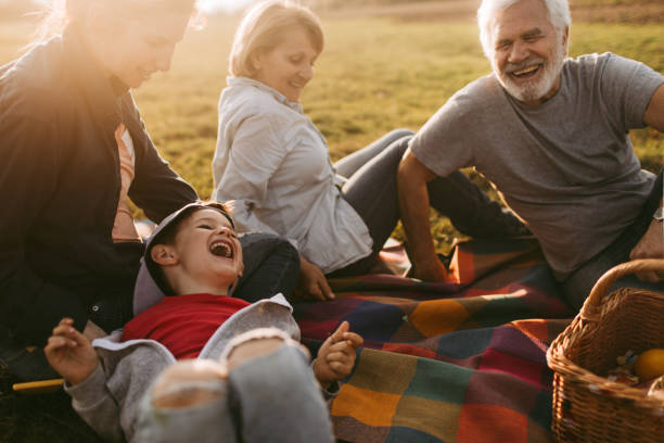 piknik z rodziną - family grandmother multi generation family nature zdjęcia i obrazy z banku zdjęć