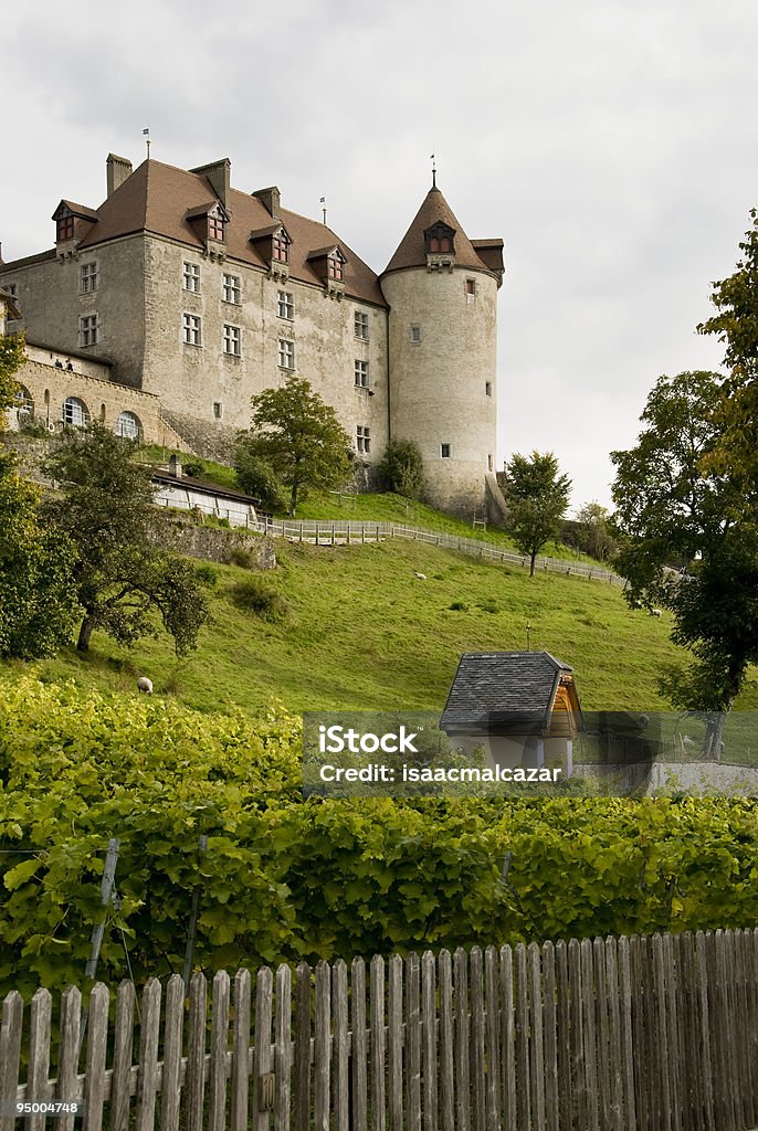 Chateaux ONU gruyères - Foto de stock de Cantón de Friburgo libre de derechos