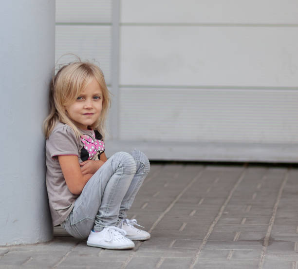 istock Alone worried girl 950080552