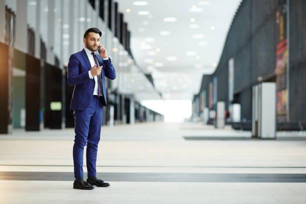 istock Calling in airport lounge 950102332