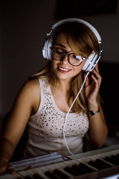 istock Pretty Girl Making Heartbreaking Music 950169108