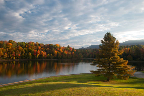 istock Fall colors at Waterbury Center State Park in Vermont 950173086