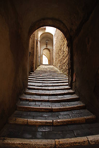 istock Stepped Street in Pitigliano 95025506
