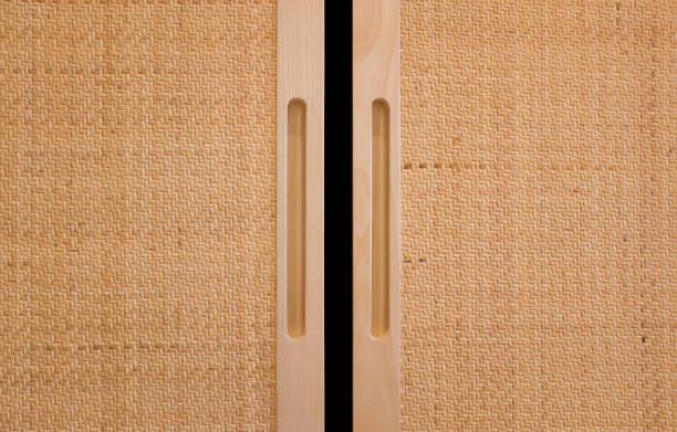 bambusowe dziane tło drzwi matowych - wicker mat zdjęcia i obrazy z banku zdjęć