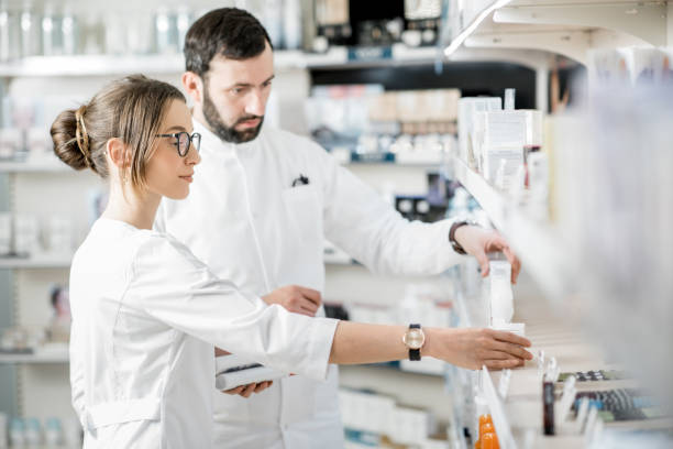istock Pharmacists working in the pharmacy store 950296978