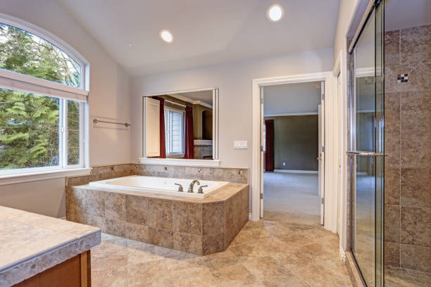 istock Stunning master bathroom with luxury spa tub. 950318226