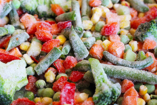 freeze vegetables for fresh health dinner. diet mixed organic ingredients for vegetarian salad - zucchini vegetable squash market imagens e fotografias de stock