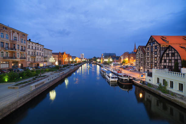 istock Bydgoszcz Night Cityscape 950351776