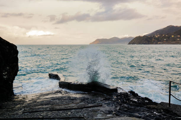istock five lands at dawn with wavy sea 950380902