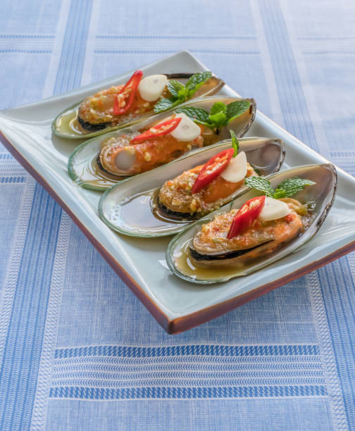 istock seafood dish with green mussel 950391902