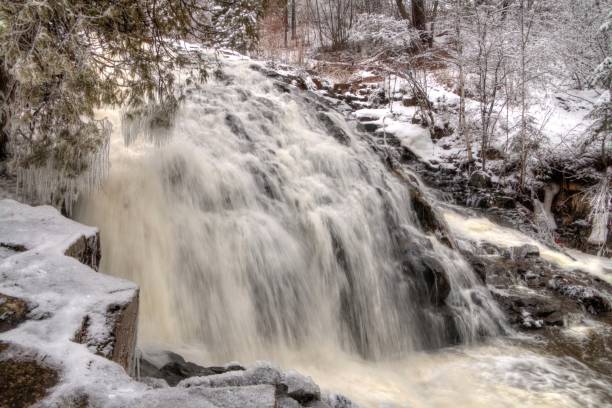 istock Chester Park is a City Park in Duluth, Minnesota during Winter 950455986