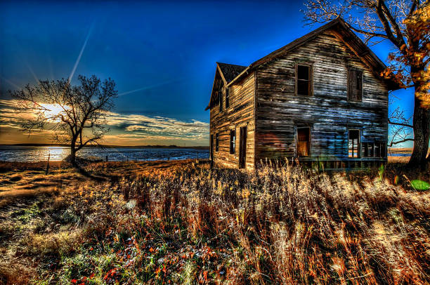 istock north dakota Abandoned buildings 950469654