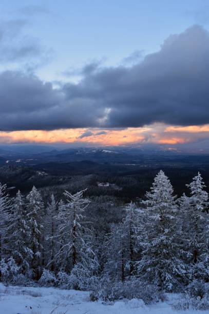istock Spencer Butte winter summit sunset, Eugene Oregon Feb 2018 950490140