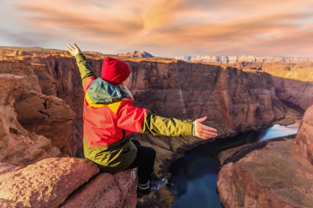 istock Majestic Horeshoe Bend at Sunrise 950527392