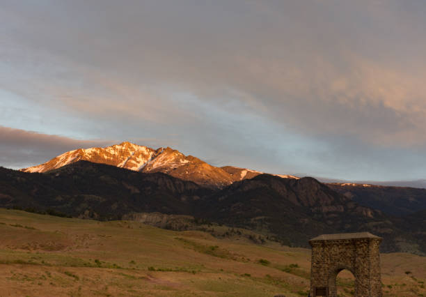 Electric Peak with the Roosevelt Arch in the Foreground
