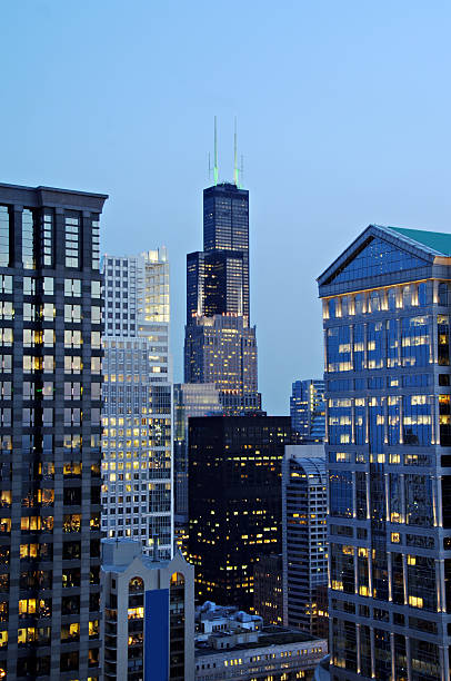 istock Sears Tower in Downtown Chicago at Night 95059035