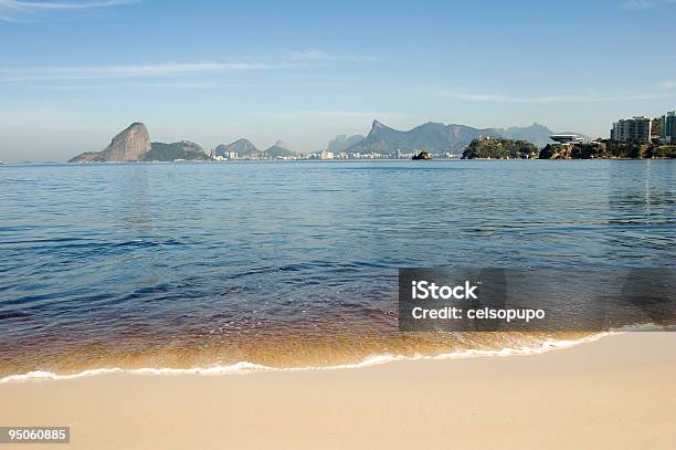 Blick Auf Rio De Janeiro Von Niteroi Stockfoto und mehr Bilder von Niteroi - Niteroi, Atlantik, Berg Corcovado