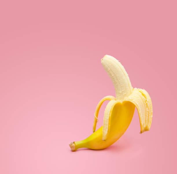 istock Fresh banana on pink background 950613454