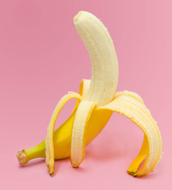 istock Fresh banana on pink background 950613580